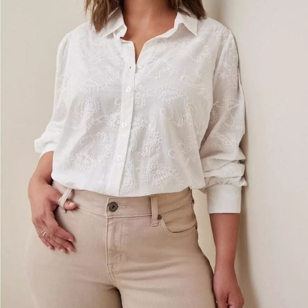 Torrid White Cotton Embroidered Button Up Shirt - Sz 2